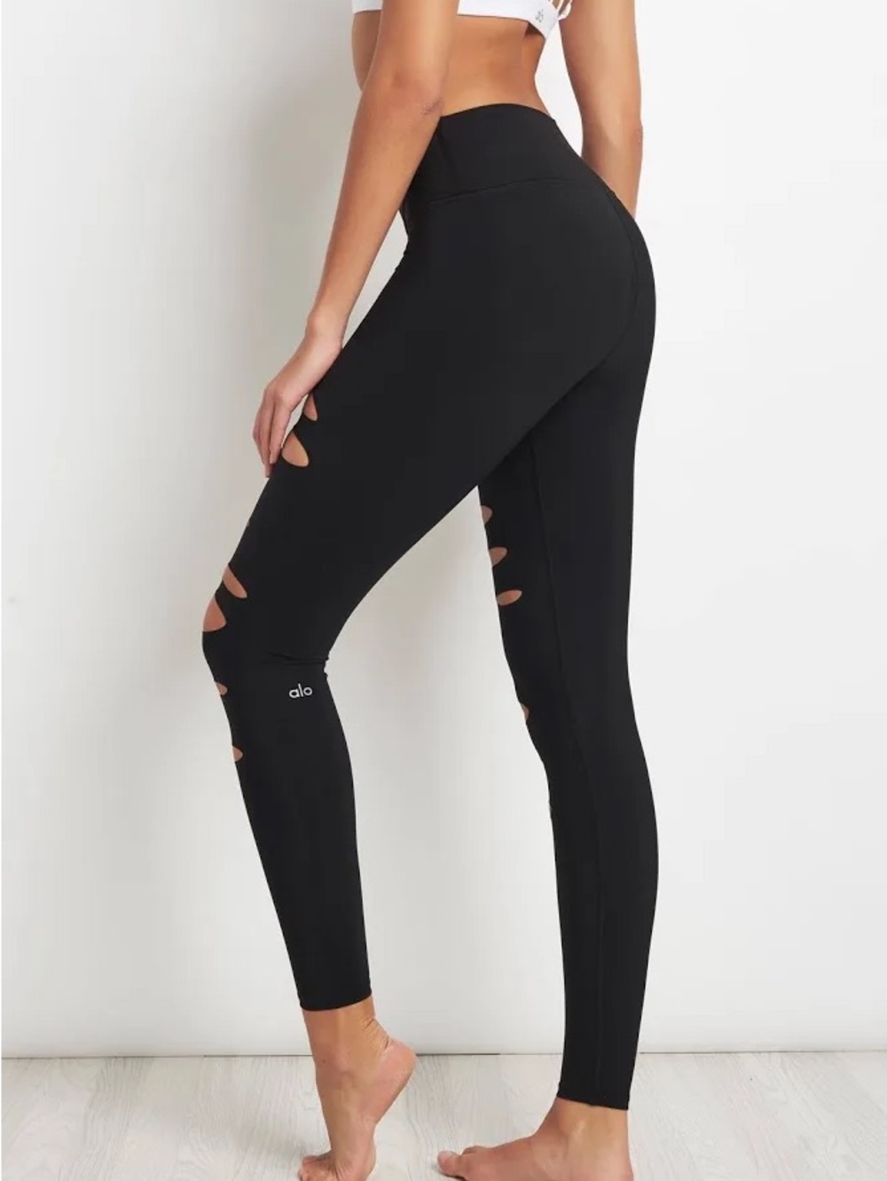 Alo Yoga High-Waist Ripped Warrior Leggings - Size Medium